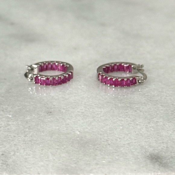 COPY - Sterling Silver Princess Pink Crystal Hoop Earrings 

Brand New - Picture 1 of 5